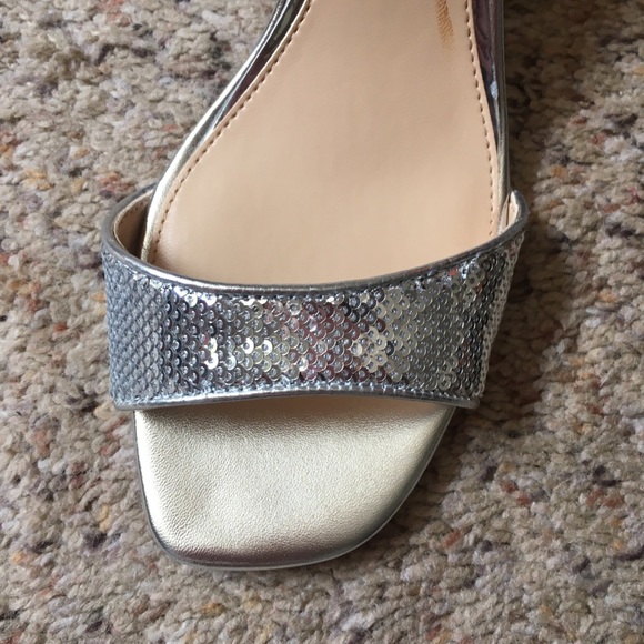 NWOT Badgley Mischka Jewel silver sequin strappy chunky heel dress sandals - Picture 6 of 8